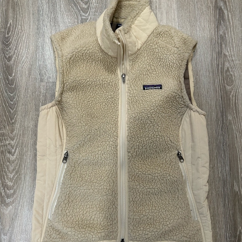 Patagonia Women's Beige Fleece Vest